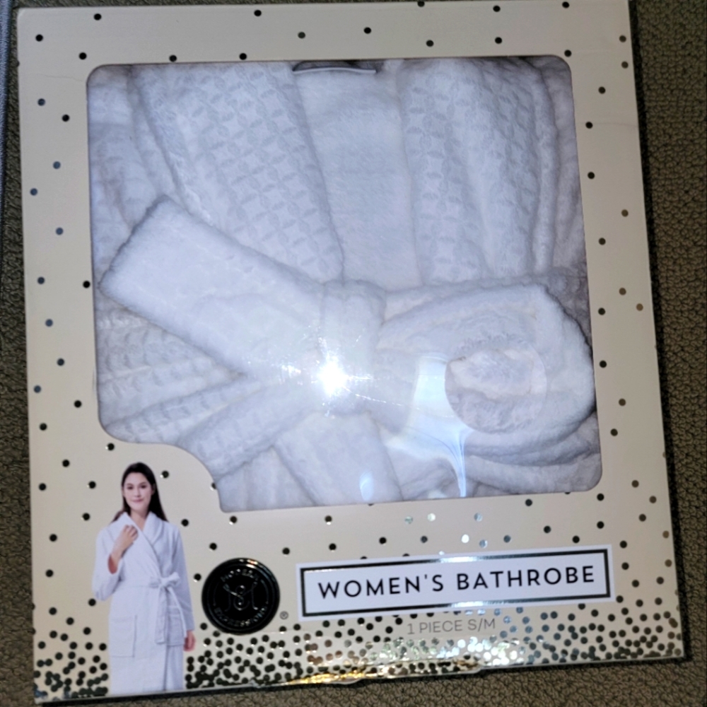 Women plush bathrobe
